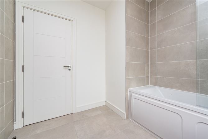 42 Elsmore Green, Elsmore, Naas, Co. Kildare. 