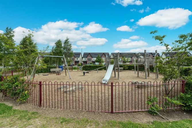42 Elsmore Green, Elsmore, Naas, Co. Kildare. 