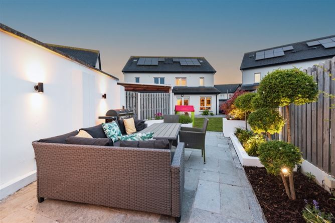 42 Elsmore Green, Elsmore, Naas, Co. Kildare. 