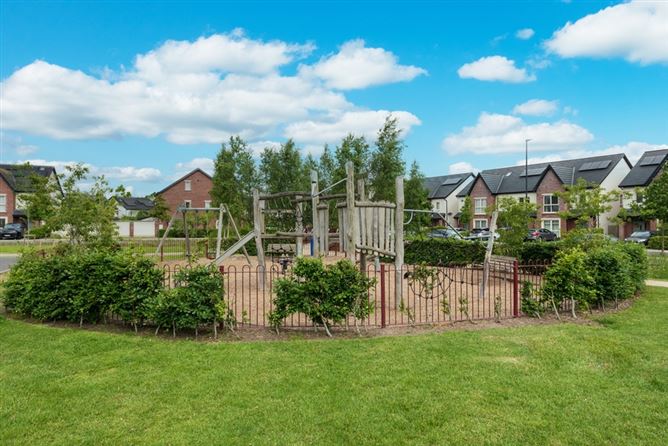 42 Elsmore Green, Elsmore, Naas, Co. Kildare. 