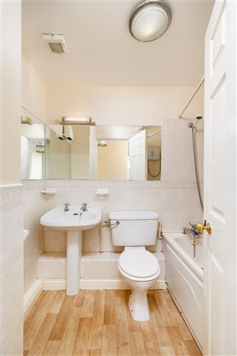 Apt 11 Townyard House, The Green, , Malahide, County Dublin