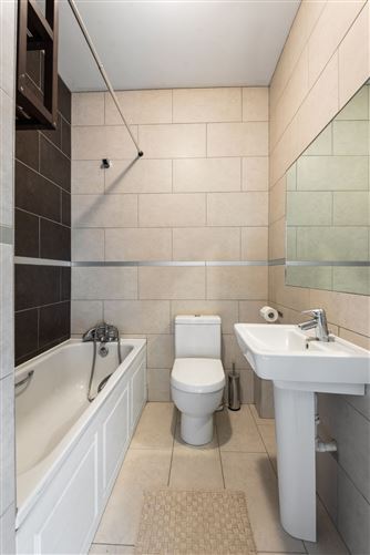 24 Ballintyre Meadows , Ballinteer, Dublin 16