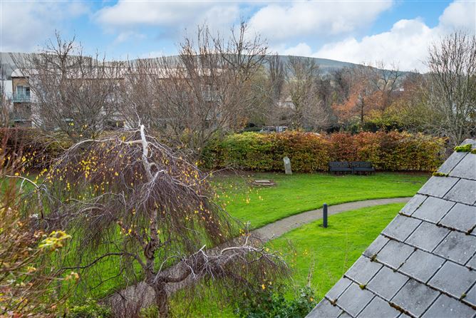 24 Ballintyre Meadows , Ballinteer, Dublin 16
