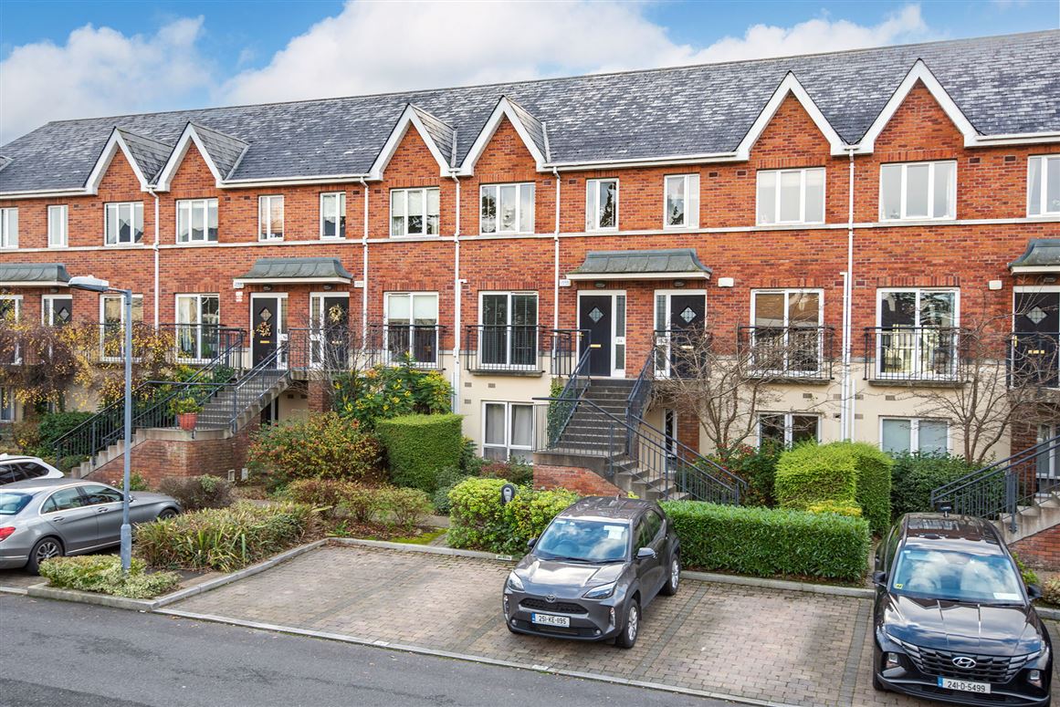 24 Ballintyre Meadows , Ballinteer, Dublin 16