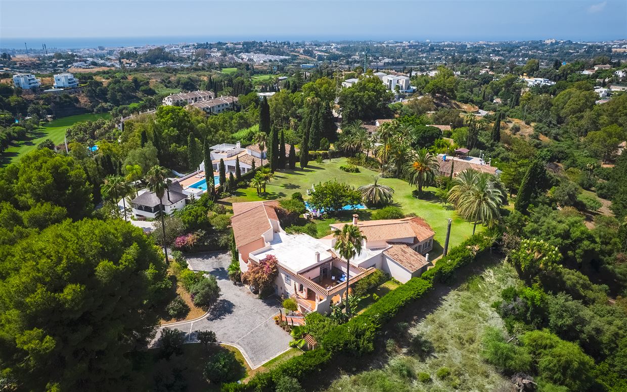 {name:Malaga, codeiso:MA}, Benahavis, Fuente del Espanto, Spain - COSTA-01418P