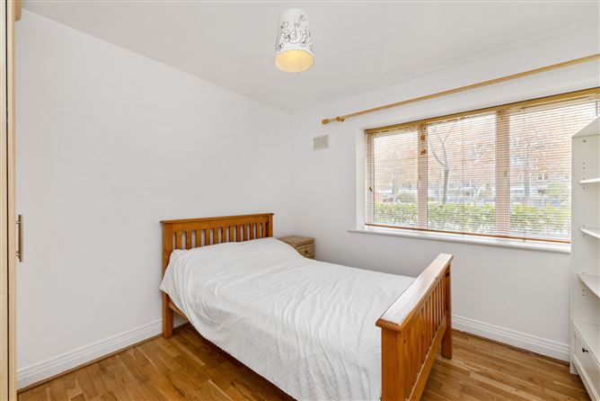 Photo 9 of 12 — 73 Hampton Square, Navan Road, Dublin 7