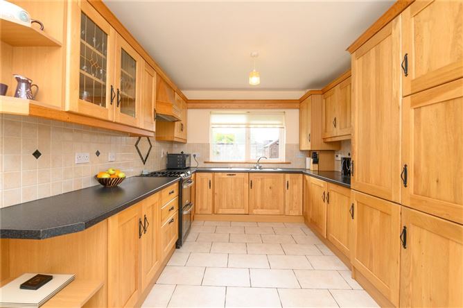 23 The Oaks, Classes Lake, Ovens, Co. Cork