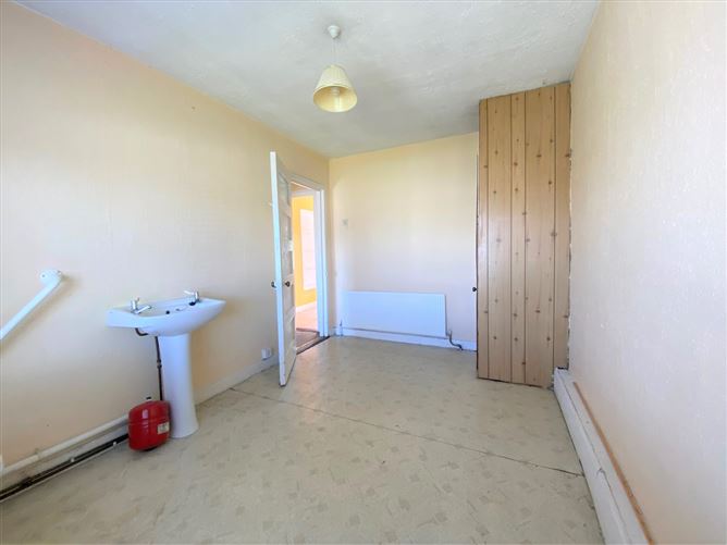 74 Cleggan Aveue, Ballyfermot, Dublin 10