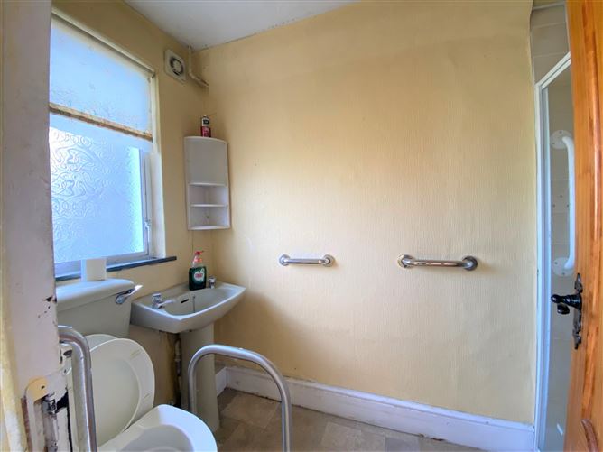 74 Cleggan Aveue, Ballyfermot, Dublin 10