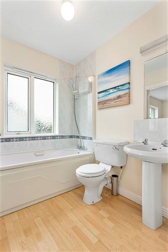 14 Earlsfort Way, Lucan, Dublin