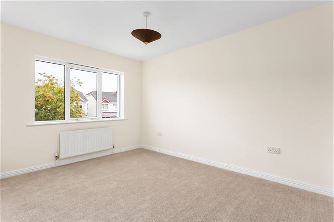 14 Earlsfort Way, Lucan, Dublin