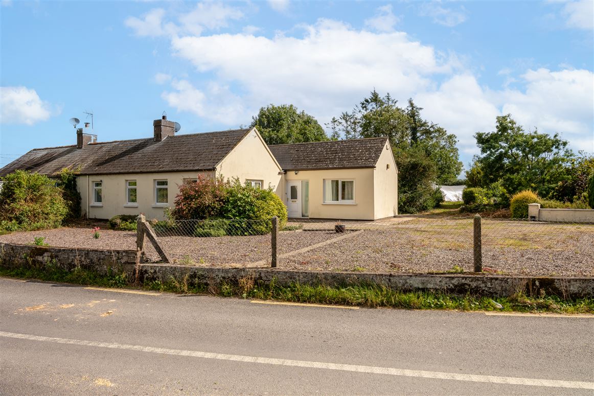 Aghavine Cross, Ballymacoda, Cork