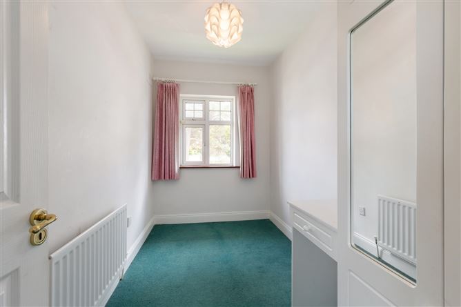 14 Drumkeen Manor, Rochestown Avenue, Dun Laoghaire, Co. Dublin
