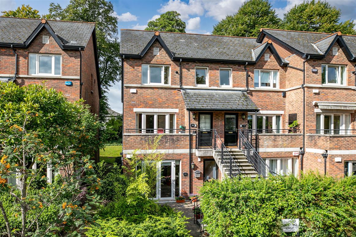 11 Woodview, Mount Merrion Avenue, Blackrock, County Dublin