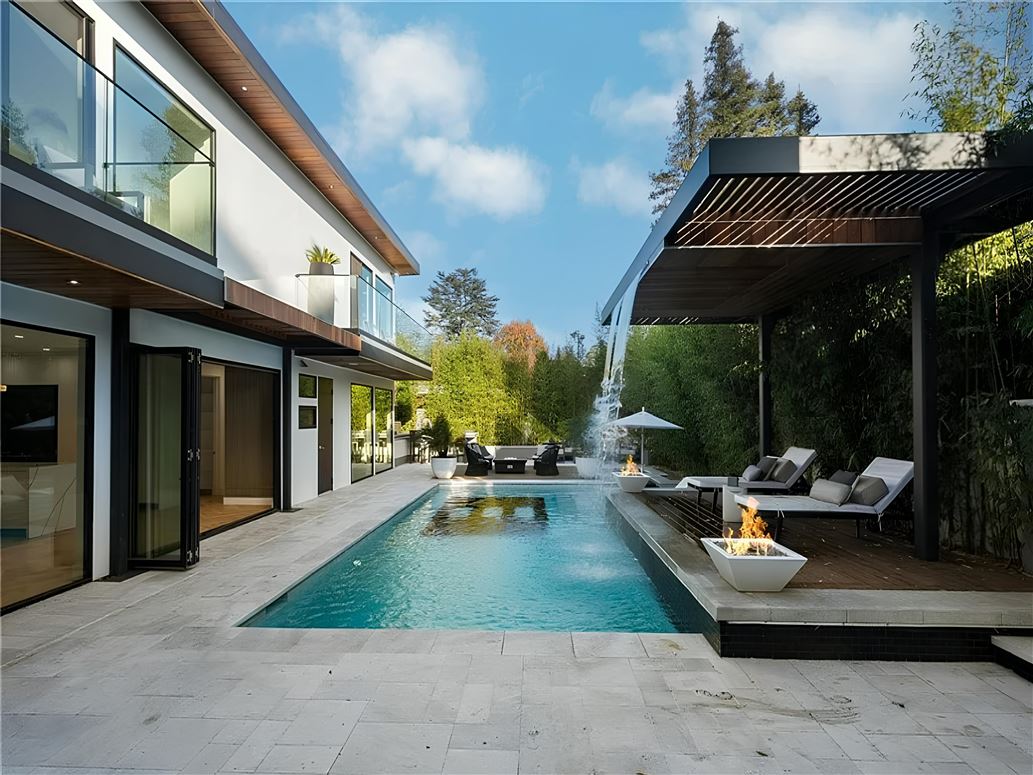 Quartz & Waterfalls,Los Angeles,California,USA