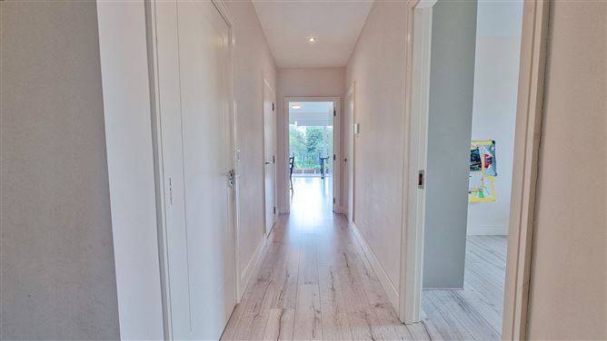 Apartment 11, Beech Hall, Clay Farm, Leopardstown, Dublin 18