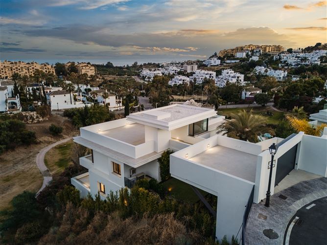 {name:Malaga, codeiso:MA}, Estepona, Estepona East, La Resina Golf, Spain - COSTA-01249P