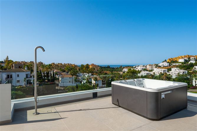 {name:Malaga, codeiso:MA}, Estepona, Estepona East, La Resina Golf, Spain - COSTA-01249P
