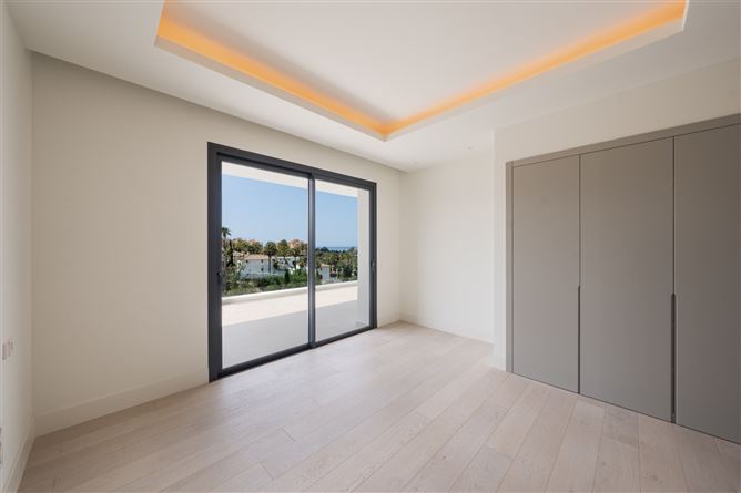 {name:Malaga, codeiso:MA}, Estepona, Estepona East, La Resina Golf, Spain - COSTA-01249P
