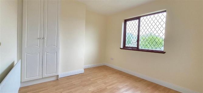 Photo 16 of 33 — 41 Oaklands, Summerhill, Carrick-On-Shannon, Leitrim