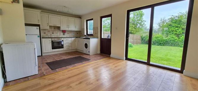Photo 10 of 33 — 41 Oaklands, Summerhill, Carrick-On-Shannon, Leitrim