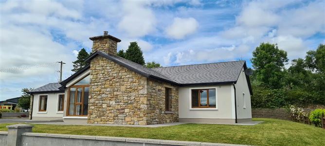No. 1 Mac Oisin Place, Dromod, Leitrim