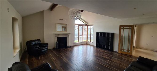 No. 1 Mac Oisin Place, Dromod, Leitrim