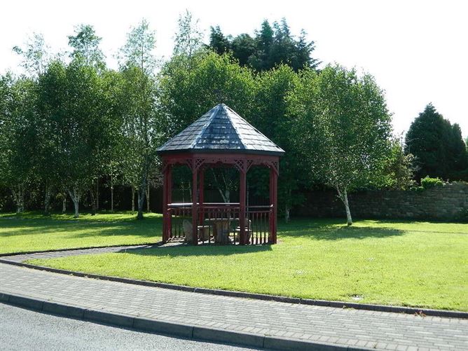 No. 1 Mac Oisin Place, Dromod, Leitrim