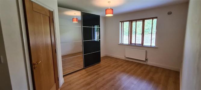 No. 1 Mac Oisin Place, Dromod, Leitrim