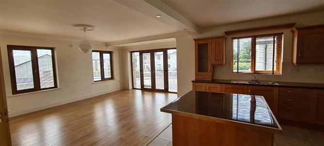 No. 1 Mac Oisin Place, Dromod, Leitrim