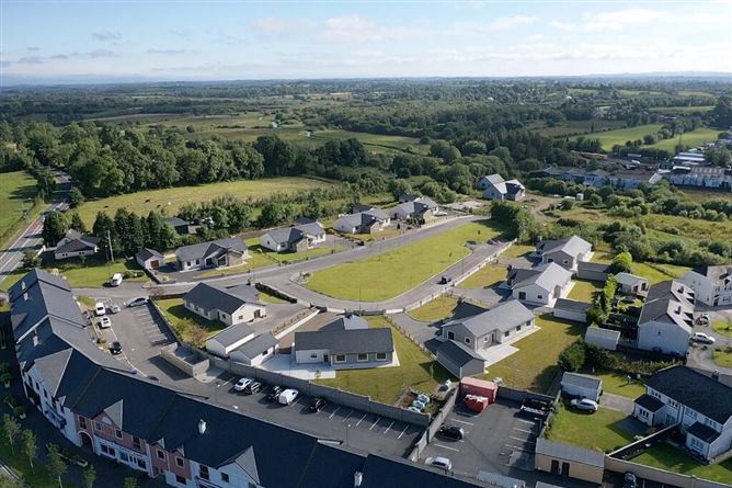 No. 1 Mac Oisin Place, Dromod, Leitrim