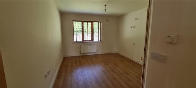 No. 1 Mac Oisin Place, Dromod, Leitrim