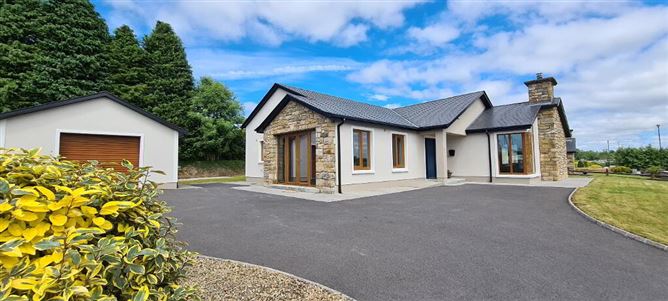 No. 1 Mac Oisin Place, Dromod, Leitrim