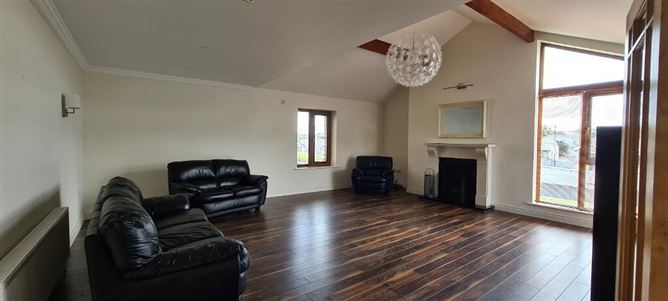 No. 1 Mac Oisin Place, Dromod, Leitrim