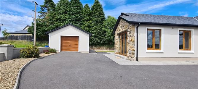 No. 1 Mac Oisin Place, Dromod, Leitrim
