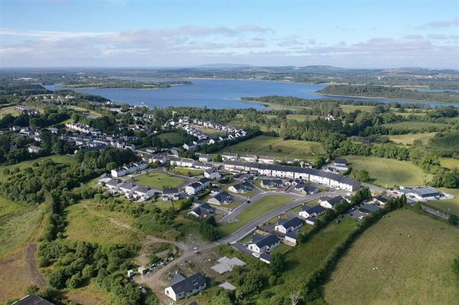 No. 1 Mac Oisin Place, Dromod, Leitrim
