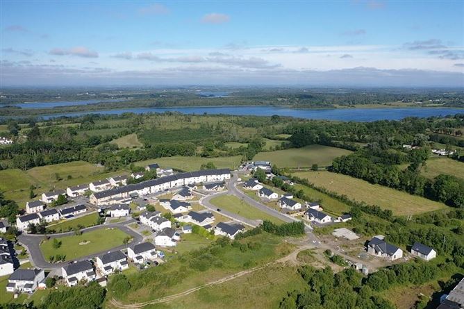 No. 1 Mac Oisin Place, Dromod, Leitrim