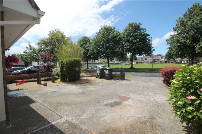 10 Ferncourt Green, Firhouse, Dublin 24