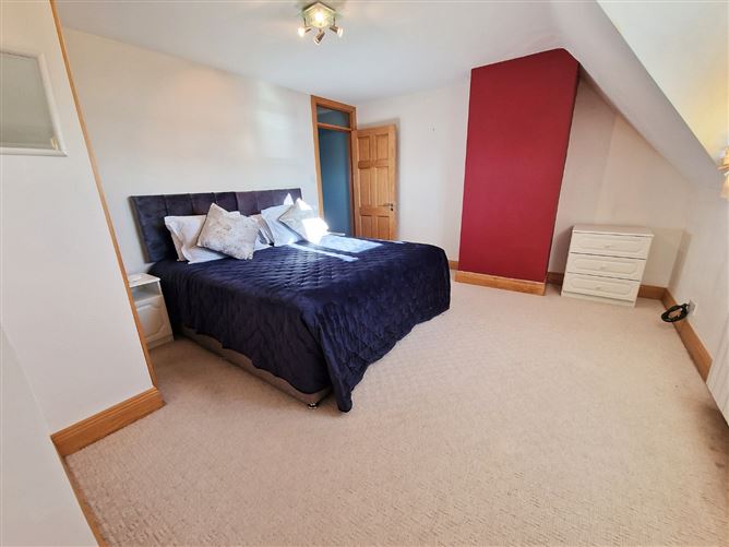 9 Byrnes Cove, Kilkee, Co. Clare
