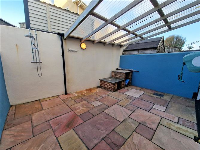 9 Byrnes Cove, Kilkee, Co. Clare