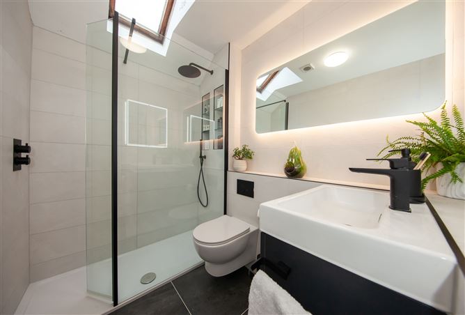 83 Mulvey Park, Dundrum, Dublin