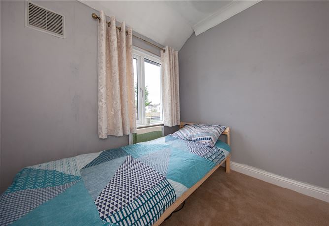 83 Mulvey Park, Dundrum, Dublin