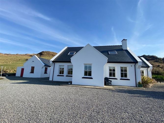 "Holly Glen House", Common, Ardara, Co. Donegal