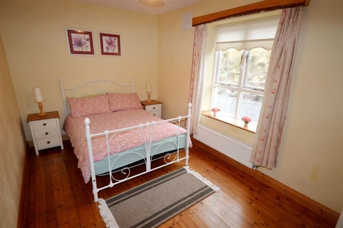 "Holly Glen House", Common, Ardara, Co. Donegal