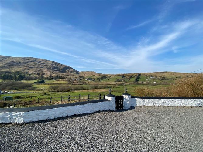 "Holly Glen House", Common, Ardara, Co. Donegal