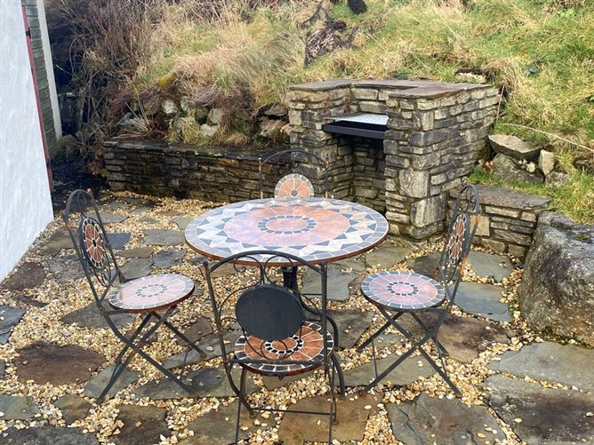 "Holly Glen House", Common, Ardara, Co. Donegal