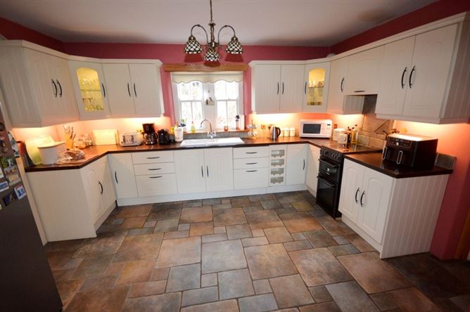 "Holly Glen House", Common, Ardara, Co. Donegal