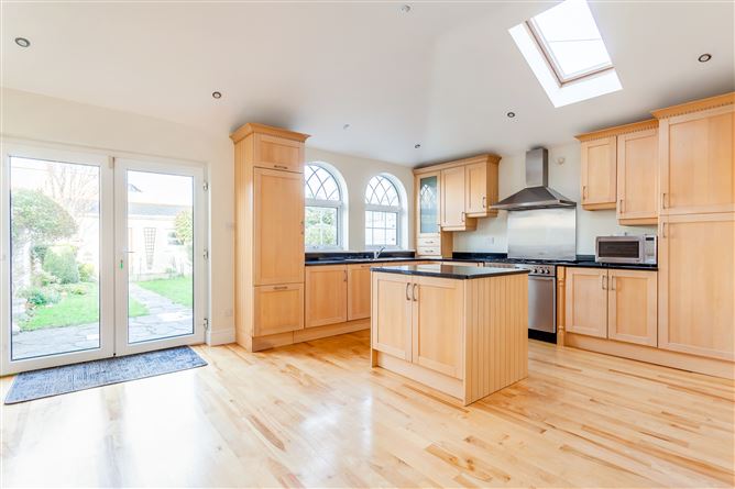Photo 10 of 27 — 15 Saint John's Road, Sandymount, Dublin 4