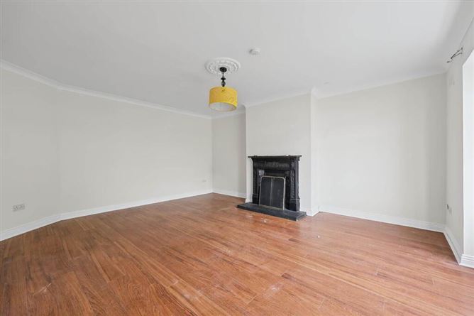 27 Kelly`s Bay Strand, Skerries, Dublin