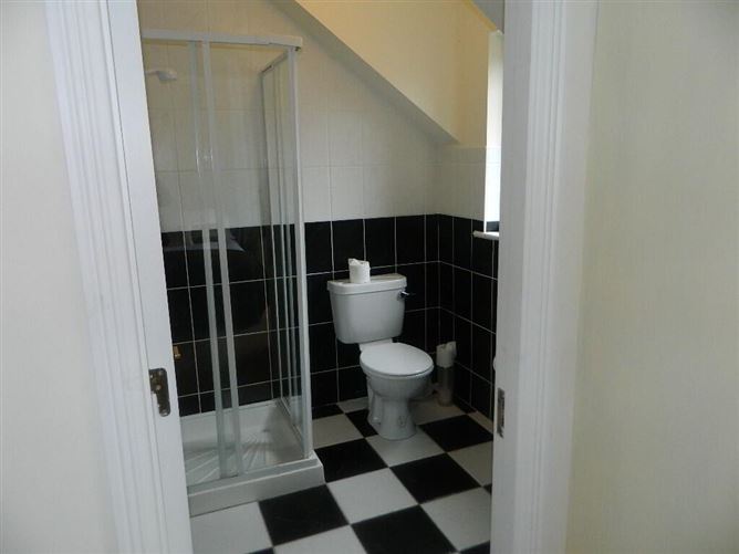 18 Mac Raghnaill Court, Lough Rynn, Mohill, Leitrim, Leitrim